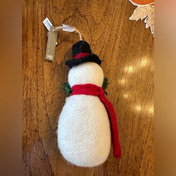 Pottery Barn NWT 8 in felt Let it Snow Snowman Christmas ornament - Picture 3 of 10